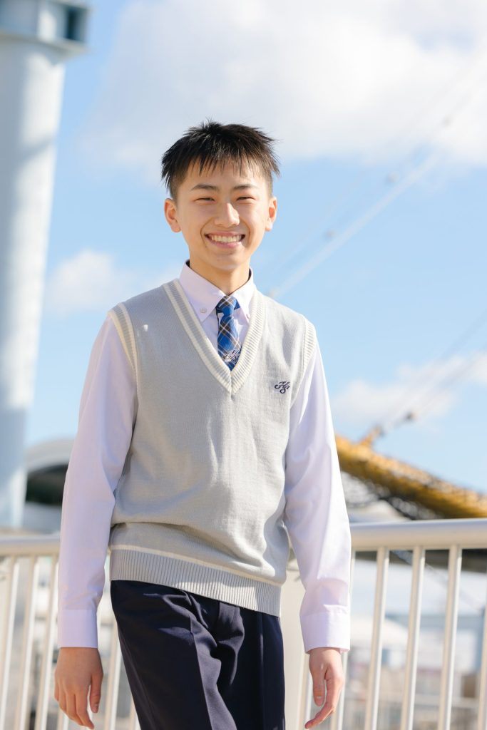 ニットベスト（グレー） 神戸モデル標準服