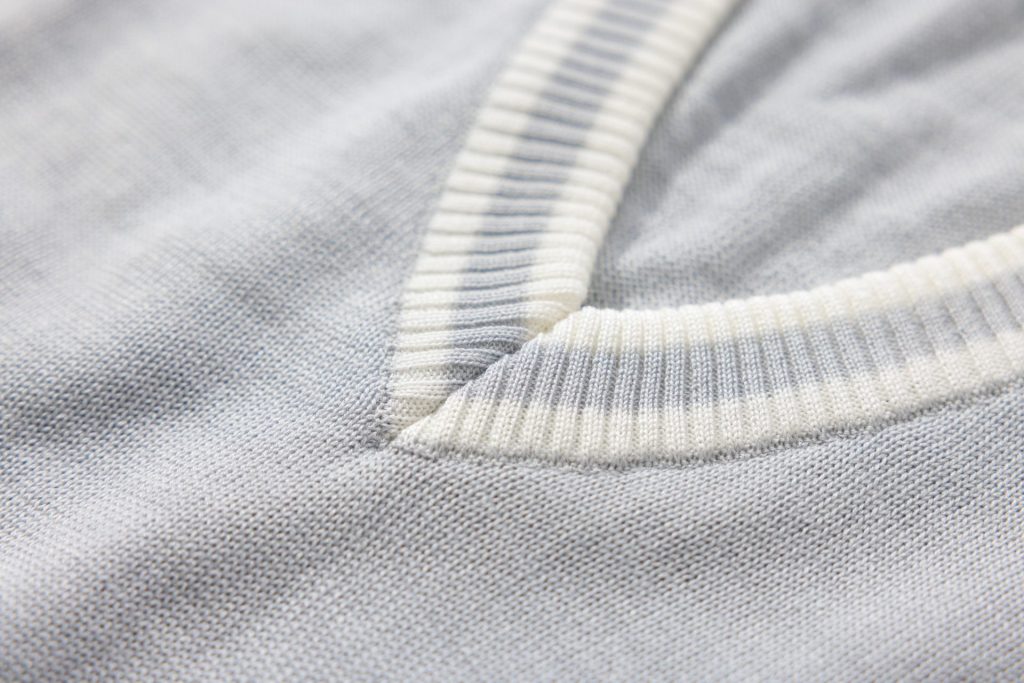 ニットベスト（グレー） 神戸モデル標準服