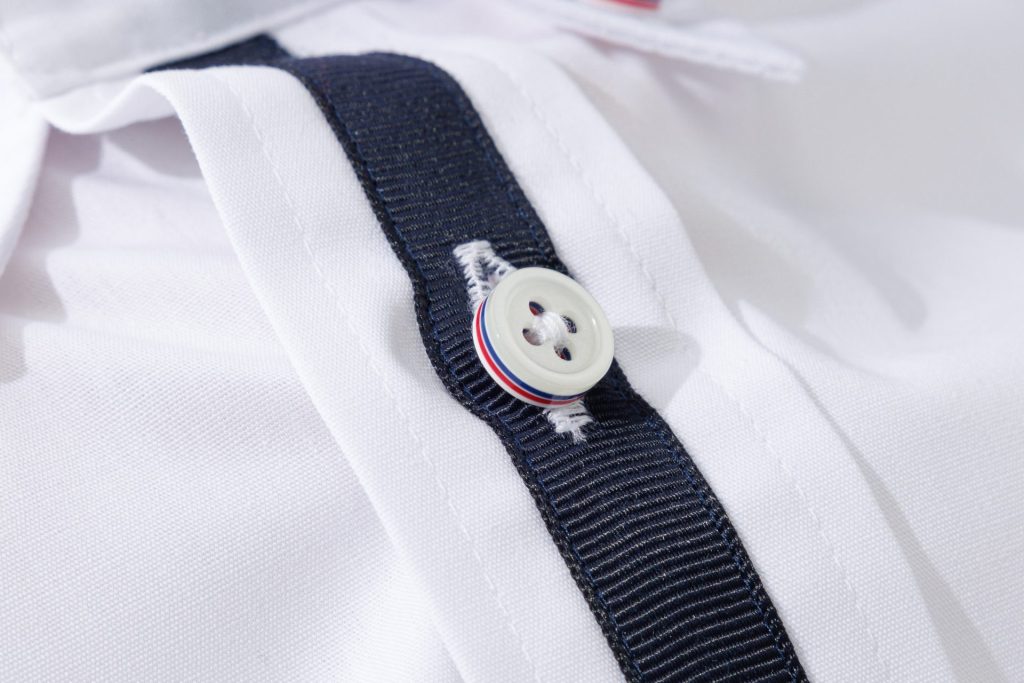 長袖釦ダウンシャツ（白） 神戸モデル標準服